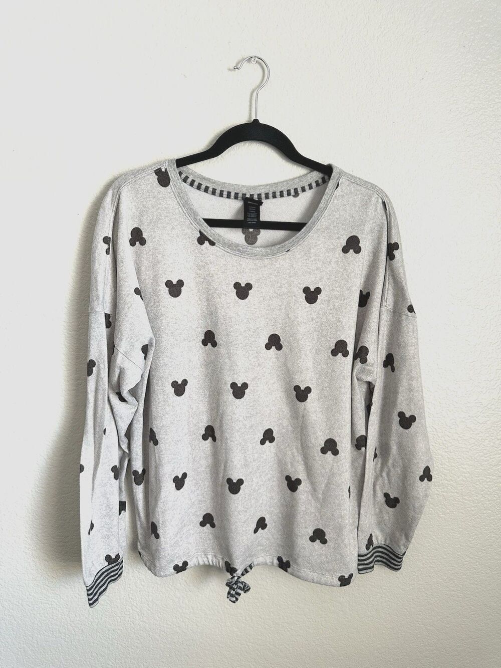 Disney Costco Women's Pajama Sweatshirt Size Large Mickey Mouse Print Multicolor